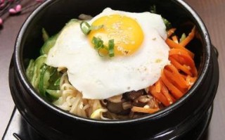 你们说在一个小县城开一个石锅拌饭的小店可以吗？会赚钱吗,石锅拌饭的生意怎么样啊