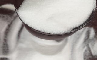 盐放哪里储存（工业盐存放的注意事项）