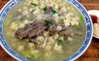 西安牛肉泡馍谁家正宗,去哪里学羊肉泡馍好