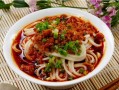成都哪里的担担面（成都担担面的历史由来）