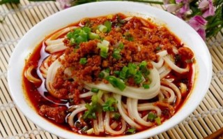 成都哪里的担担面（成都担担面的历史由来）