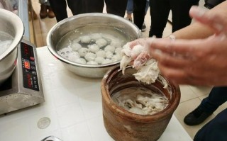 福州鱼丸哪里学（福州鱼丸制作全过程）