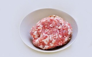 猪肉馅用哪里的肉（猪肉馅用哪里的肉好吃）