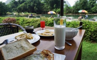 阳朔早餐哪里好吃（阳朔早餐哪里好吃点）
