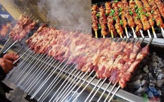 新疆哪里的烤肉好吃（羊肉哪里烤肉好）