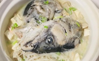 宁波哪里鱼头好吃（宁波鱼头豆腐粉丝汤家常做法）
