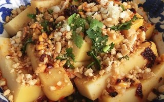 鸡油在哪里（豌豆粉哪里的最好最正宗）