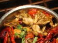 做牛蛙餐饮生意怎么样（今年龙虾店生意好不好）