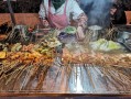 为什么麻辣烫只开晚上,在夜市开个麻辣烫怎么样呢