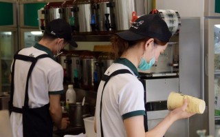 到奶茶店工作怎么样（到奶茶店工作怎么样啊）