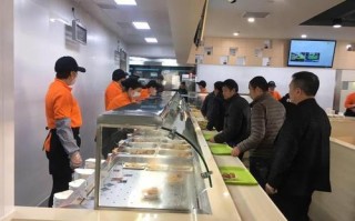 快餐店当服务员怎么样（在餐饮行业做服务员有没有前途）