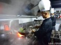 在火锅店做后厨前景怎么样（在火锅店做后厨前景怎么样呢）
