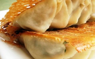 锅贴小二锅贴饺口味怎么样（锅贴小二锅贴饺口味怎么样啊）