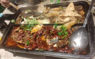 吃烤鱼的朋友圈配文,快乐的鱼烤鱼怎么样形容