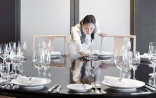 餐饮服务怎么做才能让客人感动,餐饮怎么样让客人满意呢