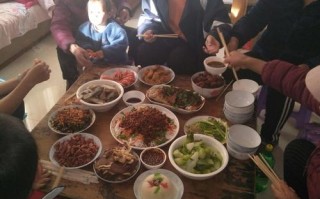 八月十五在姥姥家吃饭好吗,外婆家吃饭怎么样英文