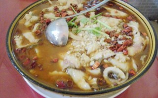麻六记水煮鱼好吃吗,成都哪里的水煮鱼好吃又便宜