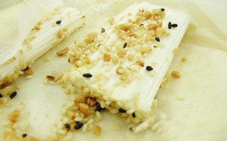 糖葱薄饼哪里的（4405142开头的身份证是哪里的）