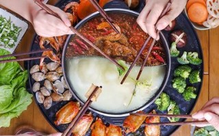 创业开烤肉店怎么样（火锅和烤肉哪个适合创业）