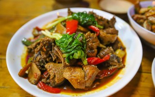 芷江鸭哪里好吃（芷江鸭哪里好吃啊）
