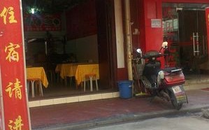开个小饭馆怎么样（开个小饭店一年能挣多少）