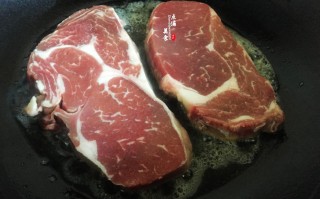 牛排要用哪里的肉（牛排要用哪里的肉做）