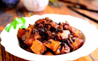 哪里焖肉好吃（什么药材焖肉最香）
