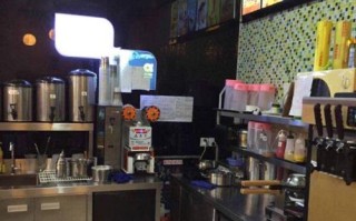 小学附近开个奶茶店怎么样（小学附近开奶茶店有生意吗）