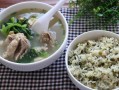 农家菜饭骨头汤怎么样（农家菜饭骨头汤怎么样做）