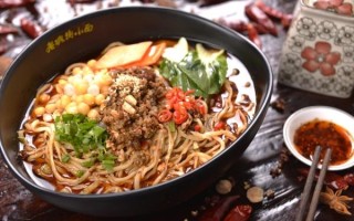 重庆小面哪里吃最正宗（重庆小面哪里吃最正宗的）