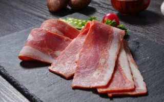培根是哪里的肉（培根是哪里的肉做的）