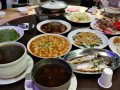 一等座有午餐吗,午餐去哪吃