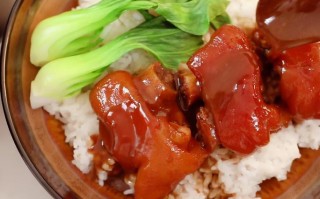 猪脚饭是哪里的（猪脚饭是哪里的特色）