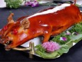 烤乳猪是哪里的美食（湛江市区最出名烧乳猪的地方）