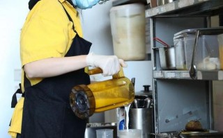 奶茶师的工作待遇怎么样（做茶饮师累吗）