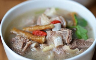 羊汤用哪里（羊肉做汤用什么部位好）