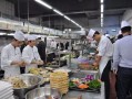 在饭店后厨工作怎么样（后厨和服务员那个好）