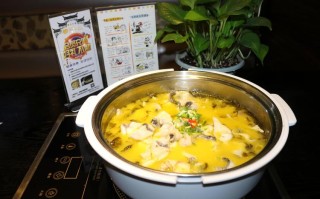 淮北严厨酸菜鱼怎么样（郑州饭店的酸菜鱼哪家好吃）