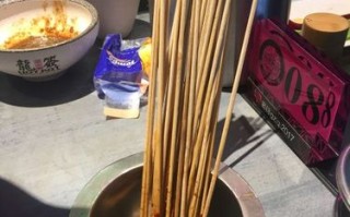 烧烤竹签和铁签哪个好,签与签寻串串火锅