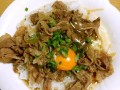 牛肉饭哪里好吃（吉野家大口烧牛丼和牛肉饭区别）