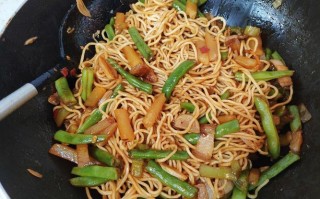 焖面是哪里的特色（焖面是哪里的特色）