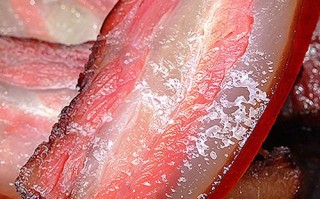 四川哪里的腊肉好吃（四川哪里的腊肉好吃正宗）