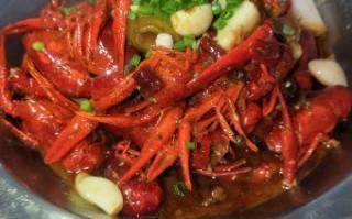 湖北宜城大虾哪里好吃（宜城大虾哪家好吃）