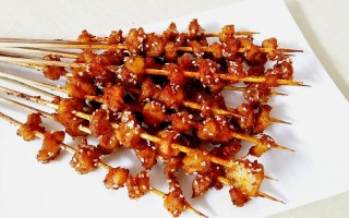 鸡脆骨是哪里（烧烤中有个叫做鸡脆骨的，请详细说明一下这是鸡的那个部位的）