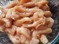 刚买回来的鸡胸肉怎样清洗干净,菜市场哪里有鸡胸肉买的