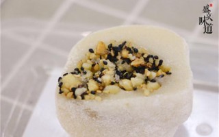 凉糕是什么做的，是一般米还是糯米，米里要加淀粉吗,小米凉糕是哪里的特产