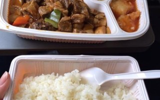 按两计费快餐怎么样（高铁盒饭标准）