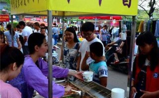 夏天串串生意怎么样（夏天摆地摊卖冷串串怎么样）