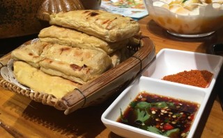 石屏豆腐哪里好吃（石屏十大名小吃）