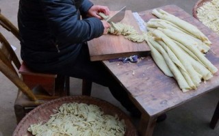 酿皮子是哪个地方的,炸豆皮是哪里的特产